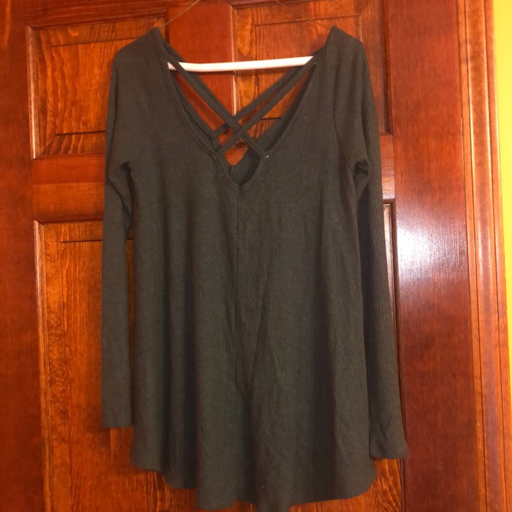 Long sleeve knit top